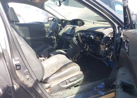 2016 Honda Accord Ex-L z USA, uszkodzony, nr VIN 1HGCR2F81GA124635